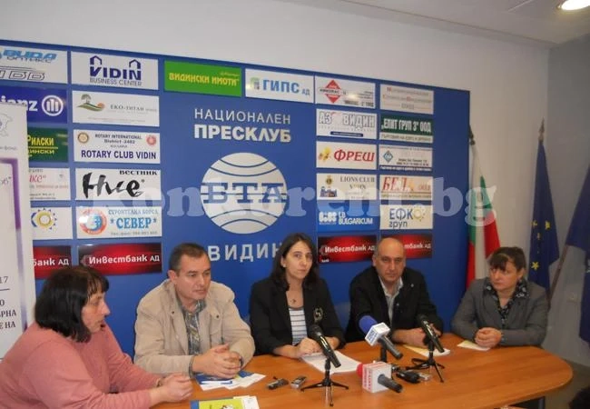Тийнейджъри ще правят нови учебни програми
