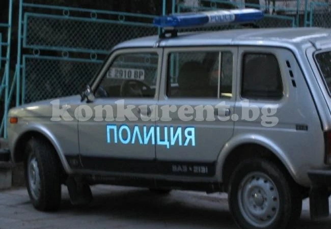 Петима пребиха мъж пред ресторант