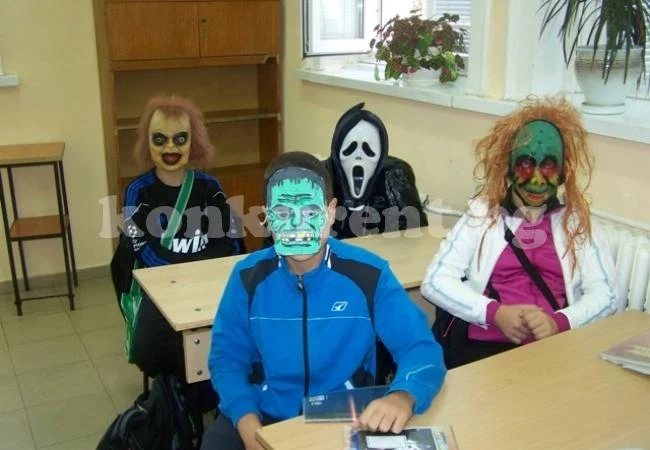 Вещици и призраци напълниха у-ще \