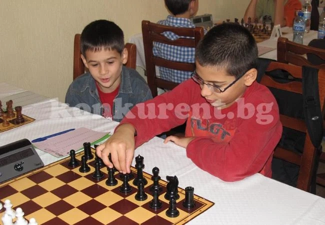 Дуо се изяви във верига по шах