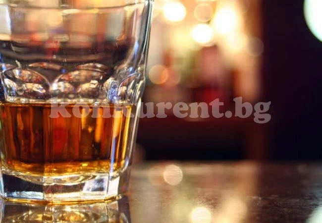 Крадец си взе пиячка и вафли от заведение