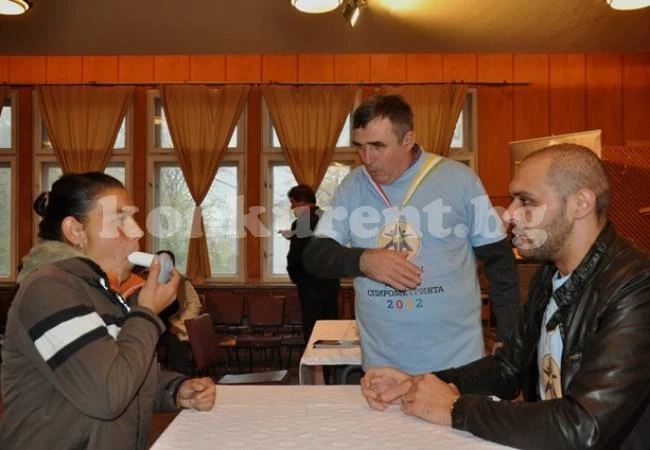 Лайънс клуб осигури безплатни прегледи