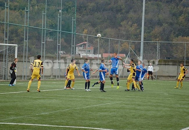 Страж спря Ботев /Пд/ при U17