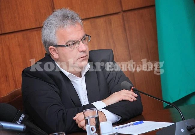 Чакат сигнали за пропаднали улици