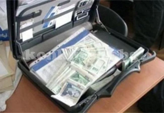 Измамник спира разследване срещу 2 000 лв.