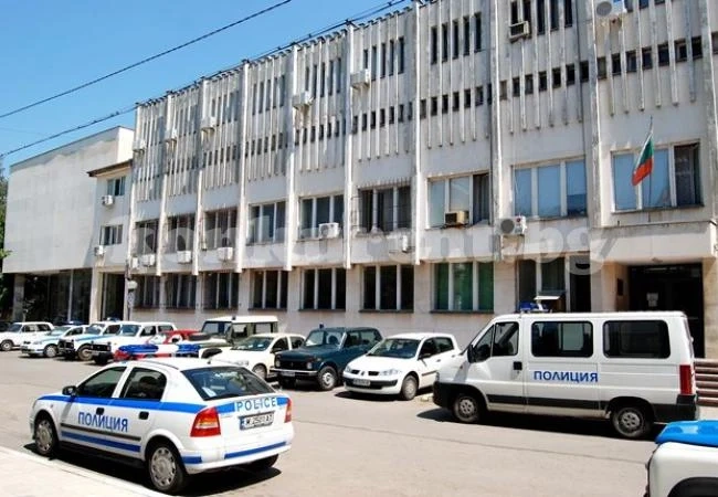 Ченгетата ще отговарят на горещ телефон