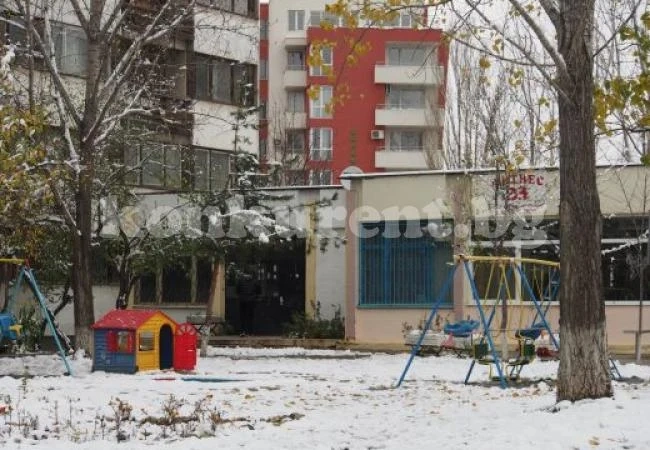 Пребиха студент в леглото