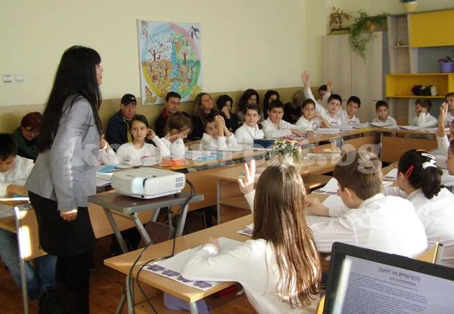 Четвъртокласници се изявиха в урок по четивност