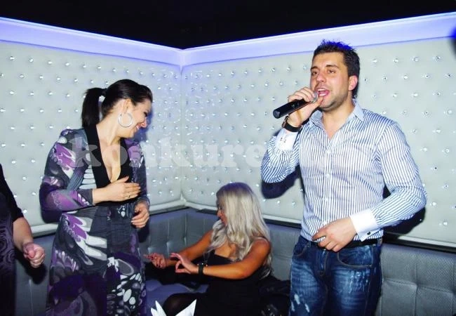 Фенки замеряли Борис Дали с бикини