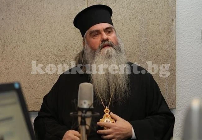  Приятелка на дядо Кирил: Митрополит Николай го заплашваше лично