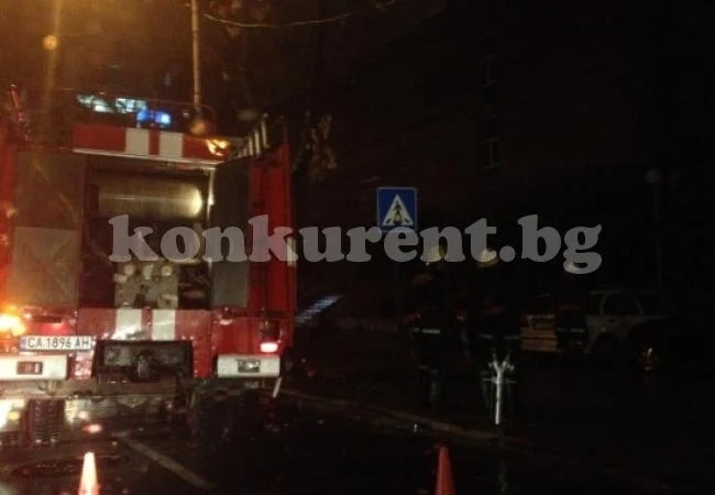Гасиха пожар в стопански обор