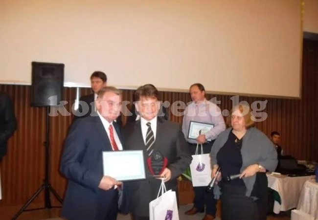 Градоначалник взе награда за партньорство