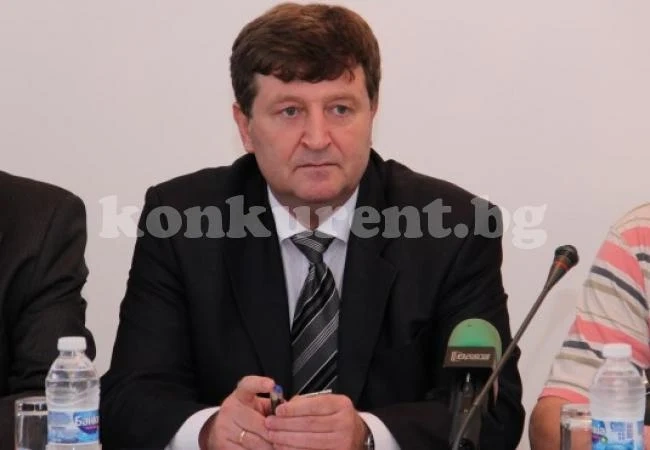 Раздават пари на деца с увреждания