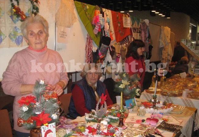 Изложба събра на едно място етно култури на различни страни