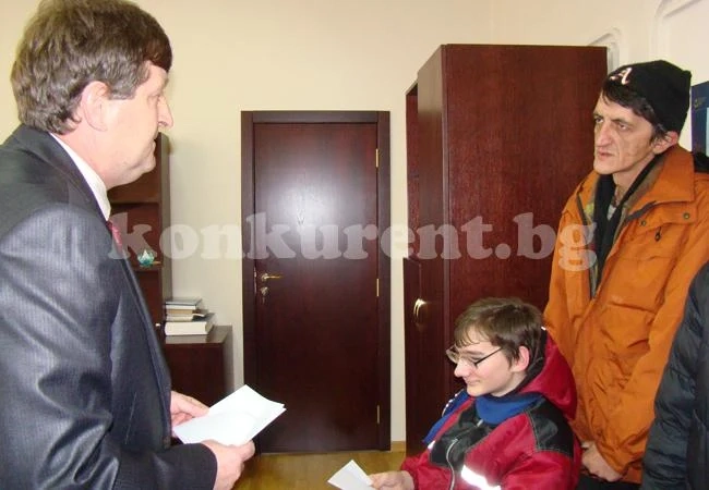 Танцьори дариха пари на деца с увреждания