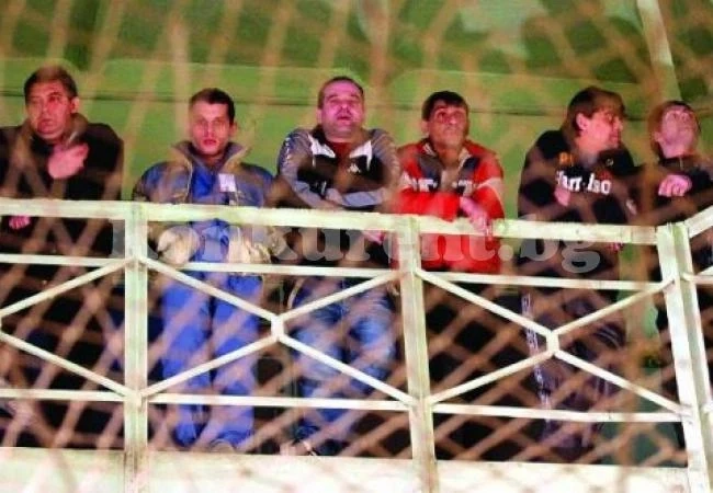 Зарадваха затворниците с 4 часа коледен секс
