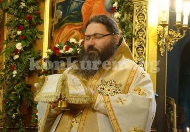 Митрополит Йоан целуна земята на границата на Варненската епархия