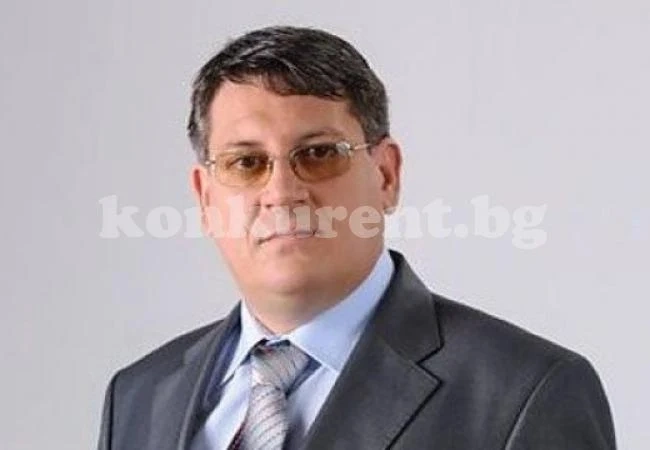 КС: Бившият шеф на касата е уволнен законно