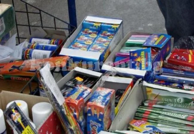 Ченгета душат за незаконна продажба на пиратки
