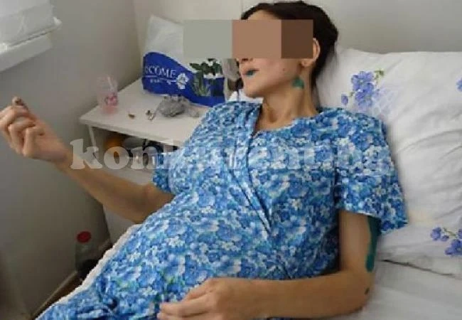 Син млати глухата си майка си с камъни