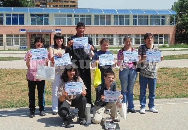 Mоделисти ще преподават на младежи от Три кладенци