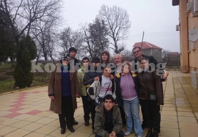 СТМК Враца подари компютър на младежи в дом