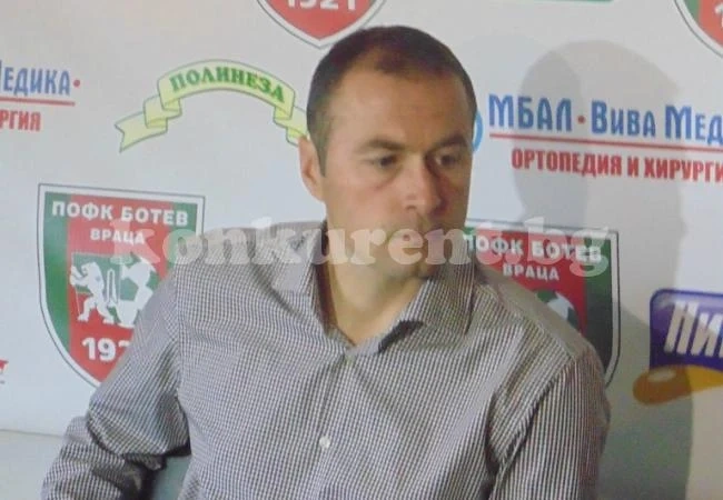Величков води легионер в Ботев /Вр/