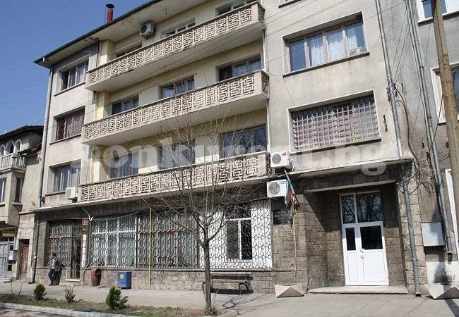 Ченгета обиколиха заведения