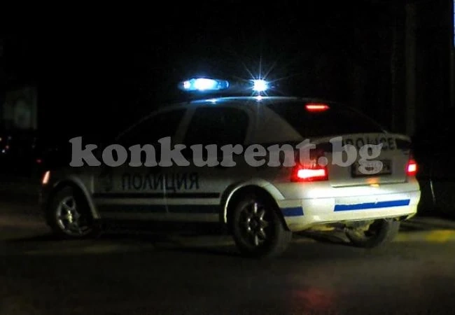 Пиян до козирката „паркира” в дърво