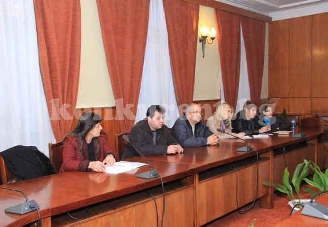 БКС се състезава с 2 фирми за косене на зелените площи