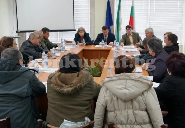 Община Бяла Слатина събра кметовете на среща