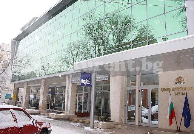Затворник иска 8 бона за 2 години престой в зандана