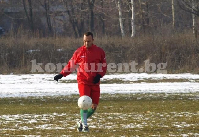 Ботев /Вр/ и Локо /Сф/ ще ритат в Правец