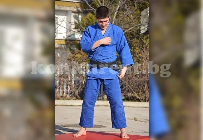 Талант от Олимпия дебютира в супертурнир