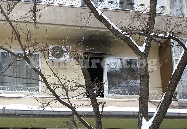 Свещ запали покойница в дома й