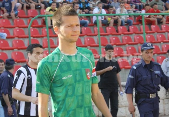 Альошев ще играе срещу шампион на Русия