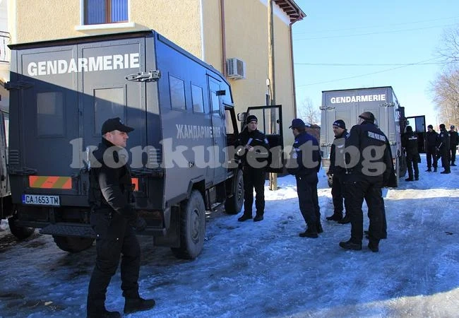 Почна се! Жандармерията нахлу в селата