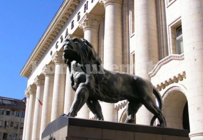 Аплодират убиец в съда