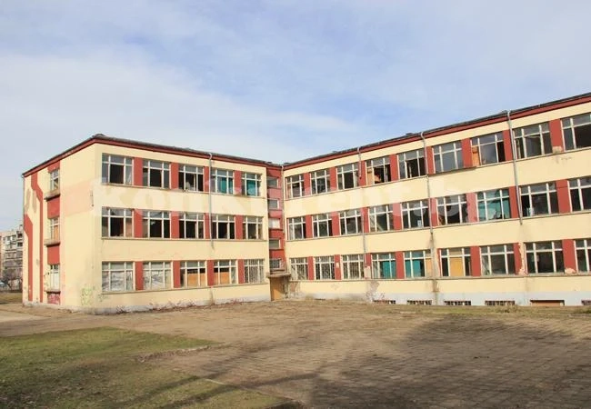 Филиалът на Медицинския университет се мести в Химическия техникум