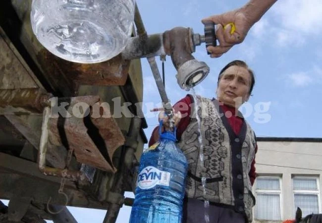 Отровна вода потече в две варненски села