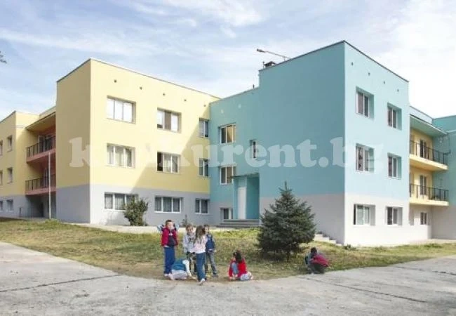 Обновяват енергийно 26 детски градини и училища