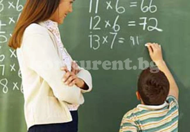 Учителите искат по 20 заплати при пенсиониране