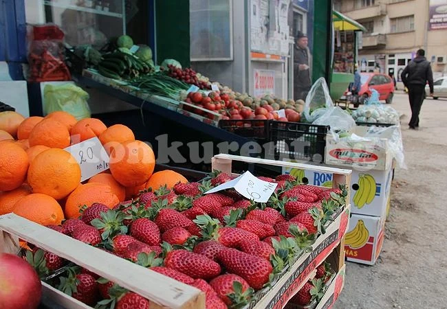 По пазарите се появиха ягоди