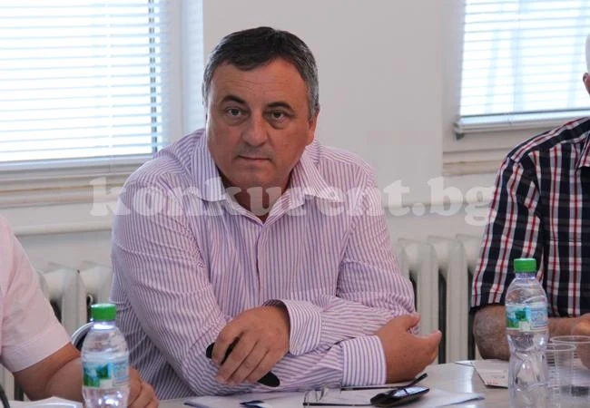 Спират водата през нощта във Враца, ако се наложи