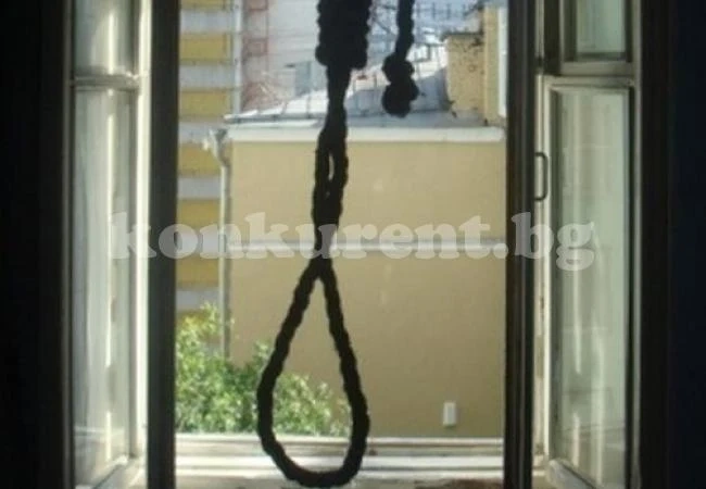Жена се обеси заради дългове