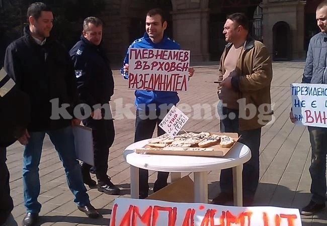 Росене, стига се мазни на ГЕРБ!