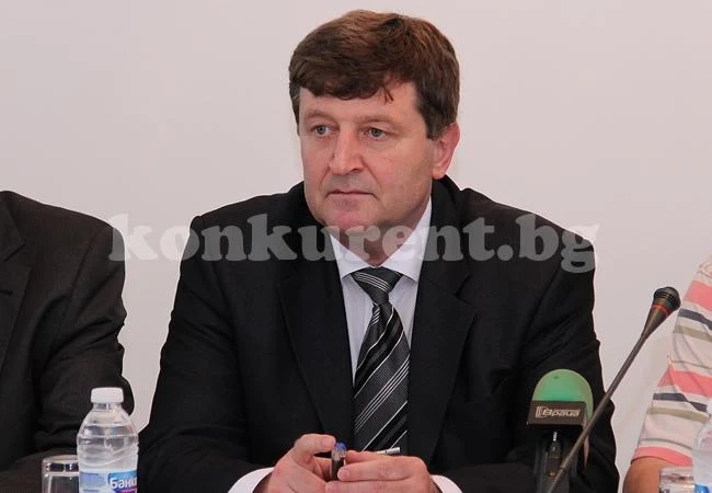 Анатоли Младенов: Продължавам да работя за Монтана