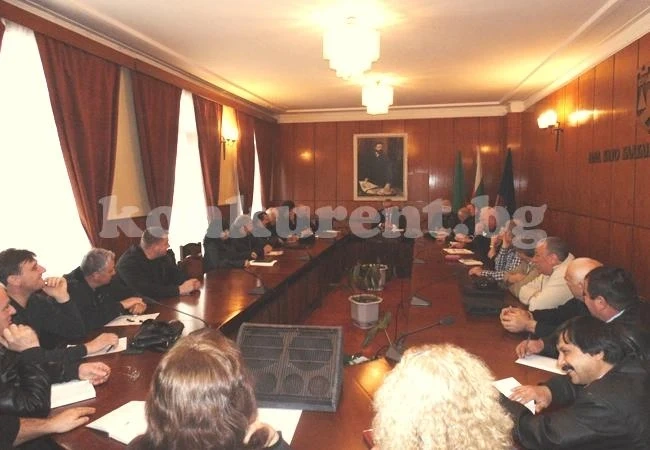 Замесиха кметове в измами