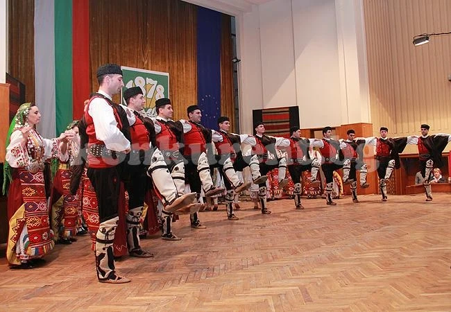 Ансамбъл „Пирин“ разтресе Враца
