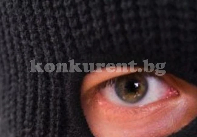 Крадец обра павилион за цигари